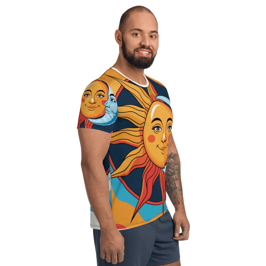 Graphic T-shirt product image (4)