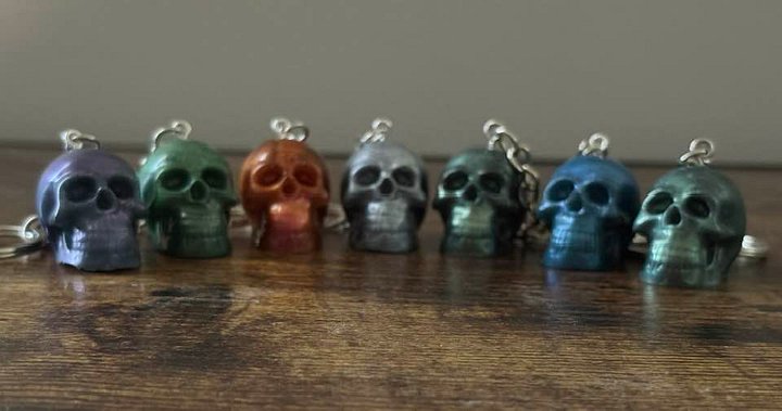 Skull Keyrings (Resin) product image (1)