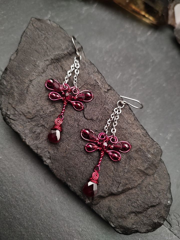 Earrings Familiars - Garnet Dragonflies product image (1)