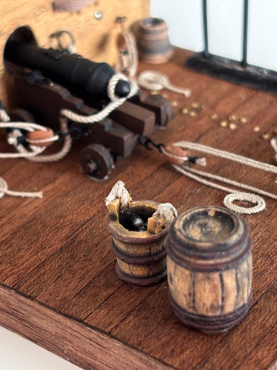 Wooden Diorama: Cannon Aboard a Historic Ship - brown ship version product image (3)