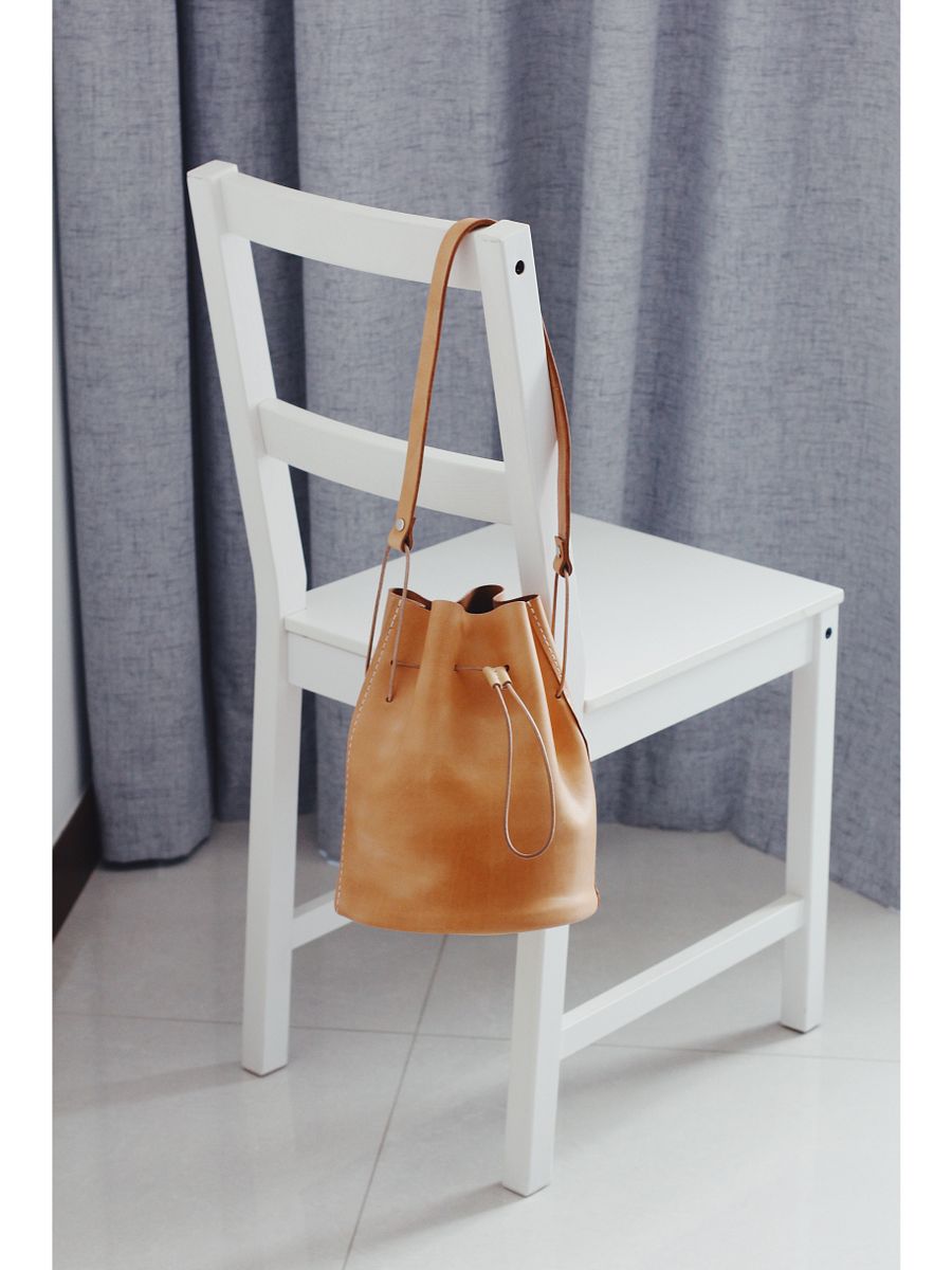 Vegetable Tanned Leather Drawstring Bucket Bag product image (8)