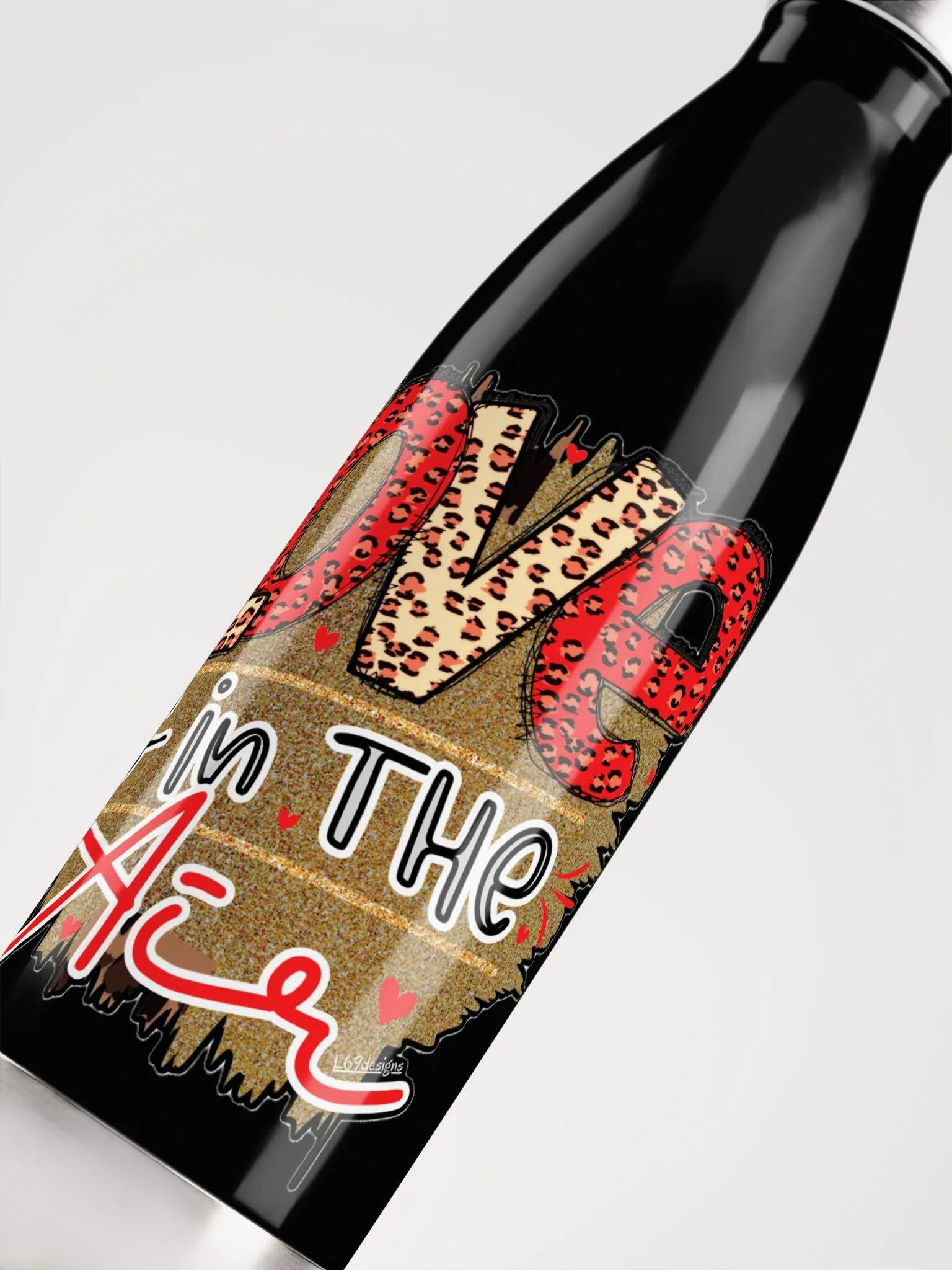 LOVE IS IN THE AIR product image (9)