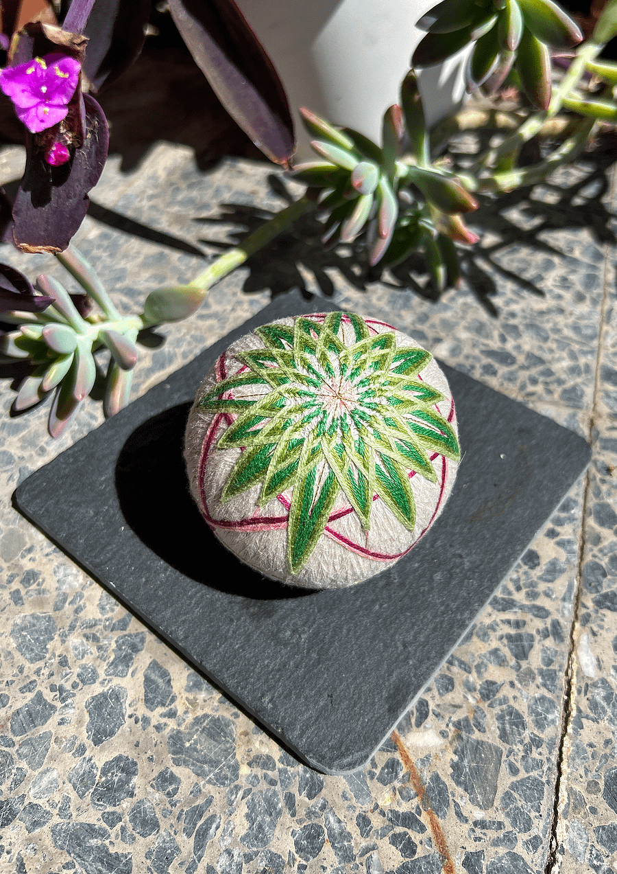 Temari | Chrysanthemum Green product image (1)