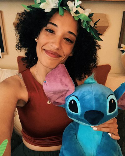 Throwback to the Lilo and Stitch 6.26 Bday stream!! 10/10 would do a Luau themed stream every summer 🌺🎂