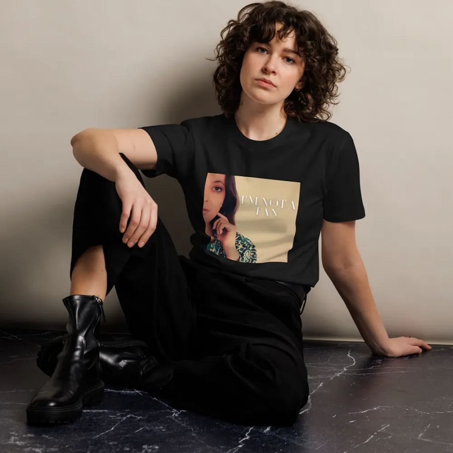 I'M NOT A FAN - Single Cover T-Shirt product image (3)