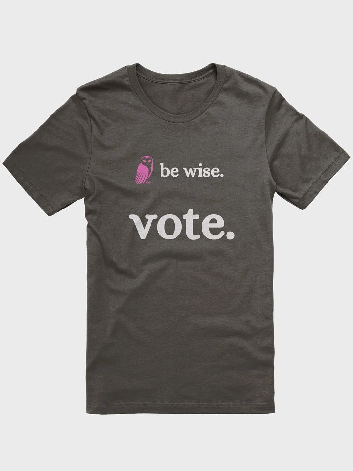 Be Wise Vote Owl Graphic T-Shirt product image (1)