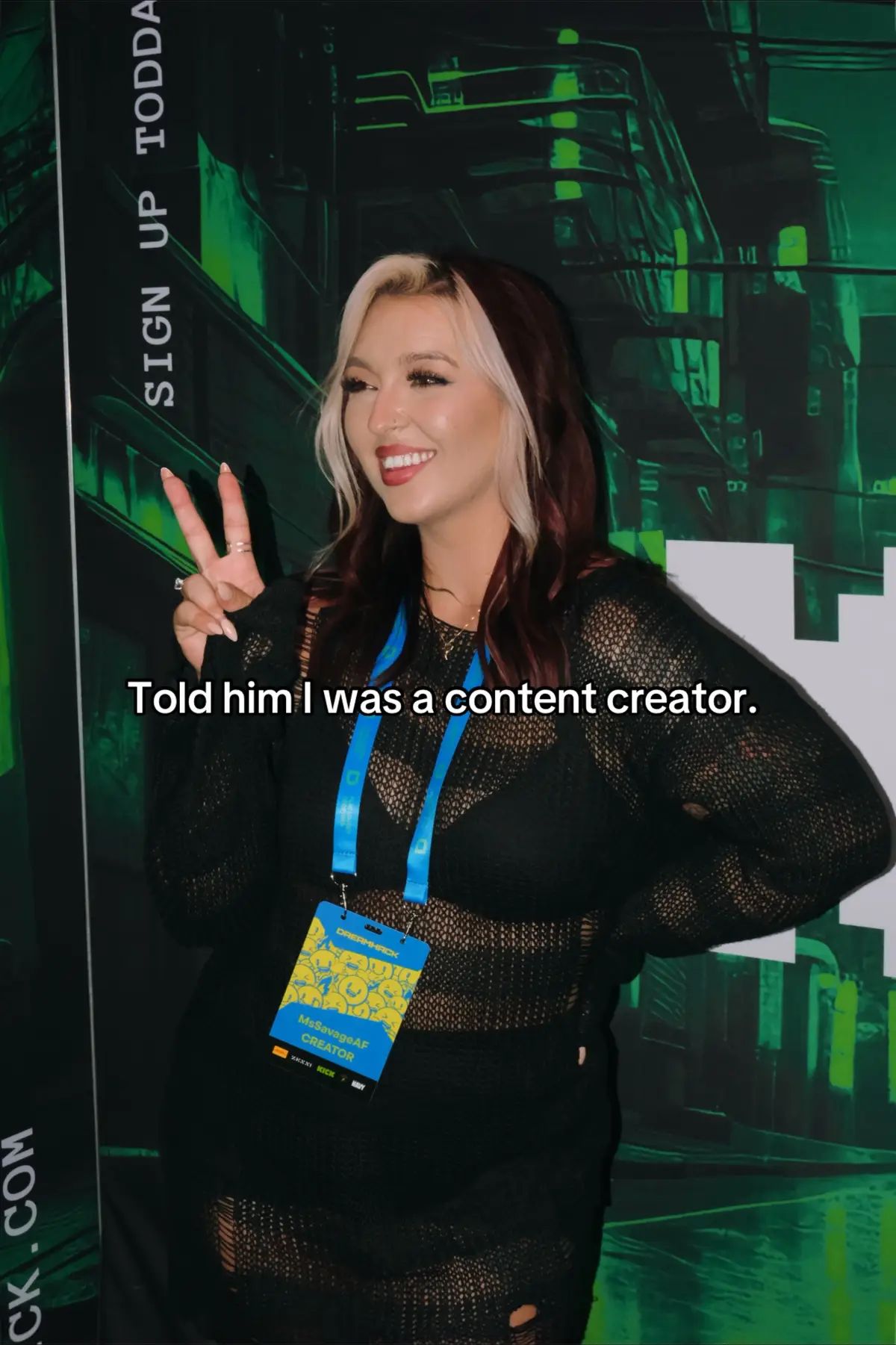 Ps: NOTHING WRONG with OF, just stop assuming every female does it and realize there’s a lot of forms of content ✌️ #holyairball😭😭 #fypシ #gamergirls #relatable #twitchstreamer 