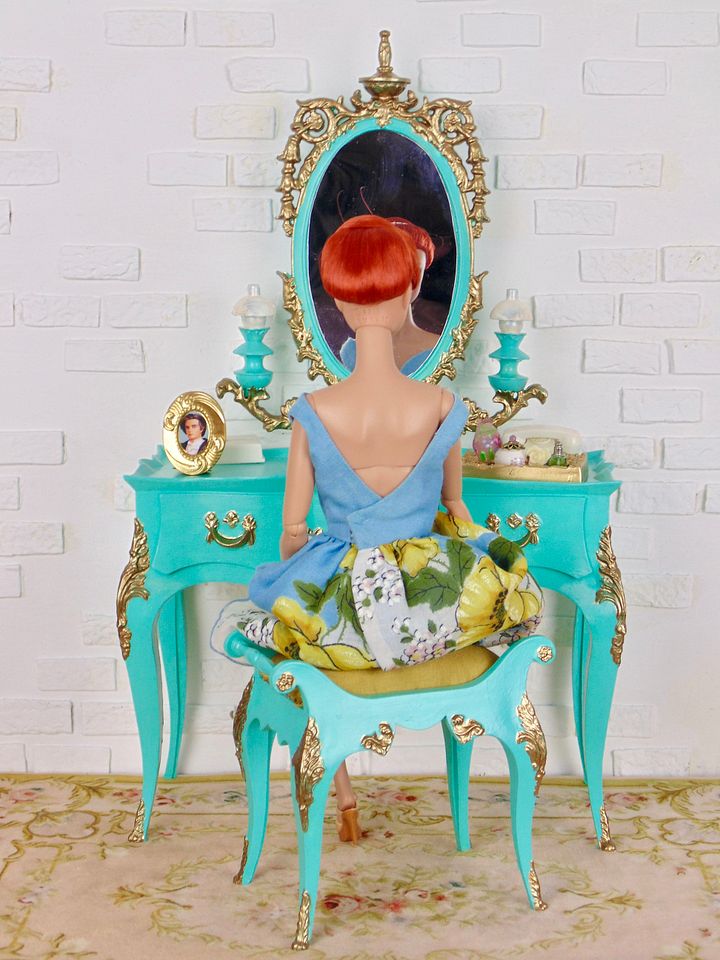 Refurbished vintage Susy Goose vanity for 12” fashion dolls AQUA product image (2)