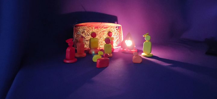 Presépio Energia Positiva, figuras religiosas minimalistas, decoração de natal, feita à mão product image (2)