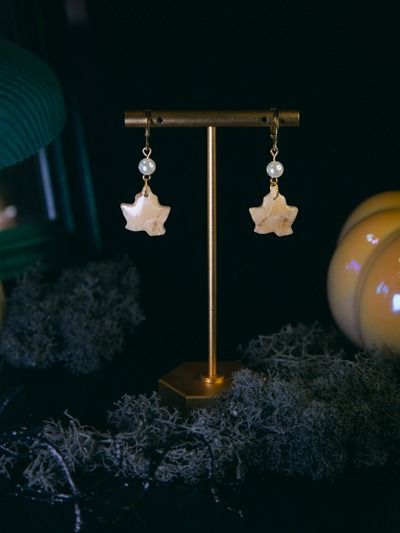 Golden Falling Leaves product image (2)