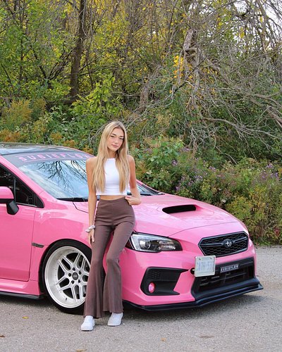 💃🏎 // @sydneeygray 
———————————— 
👉 Follow @automotiveangels for the very best car models on IG! 🏎️‼️
————————————
🔻Partners🔻...