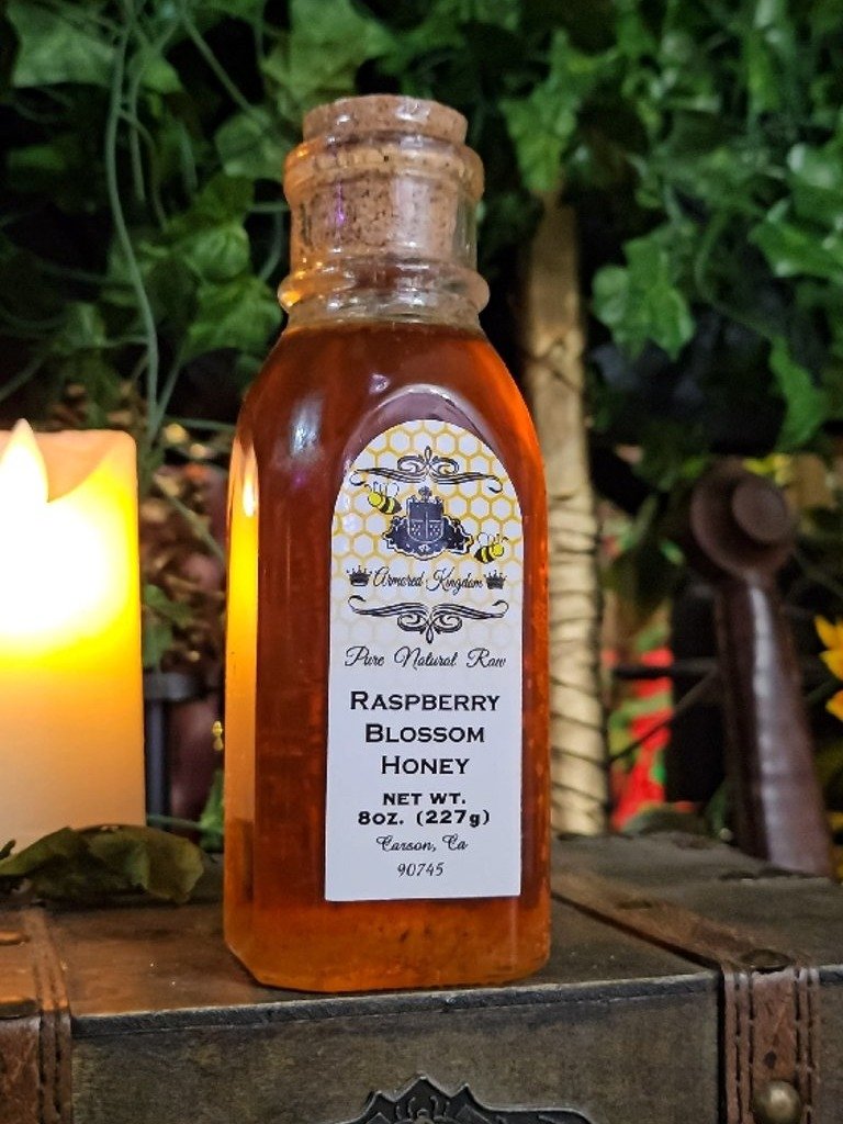 The Armored Kingdom Premuim Blueberry Blossom Honey Bottle(8oz) product image (4)