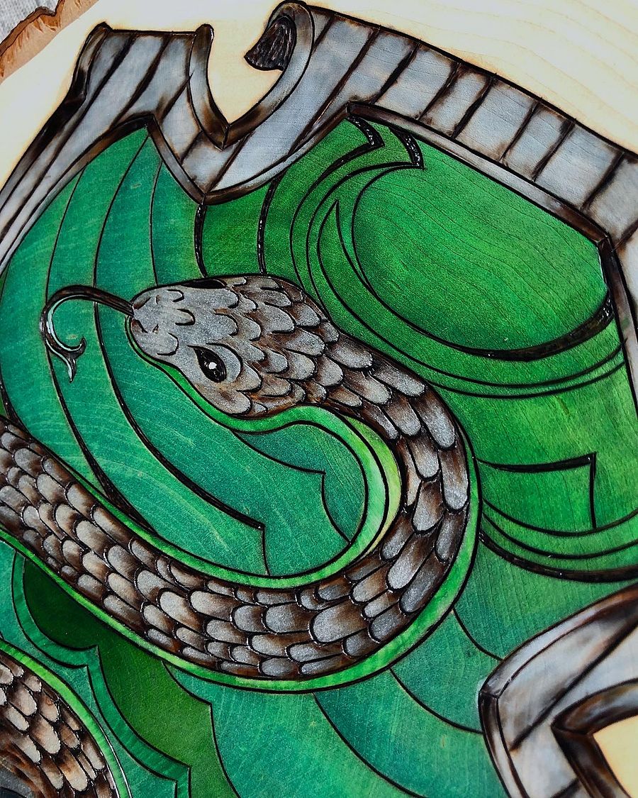 Slytherin Hogwarts House Crest product image (4)