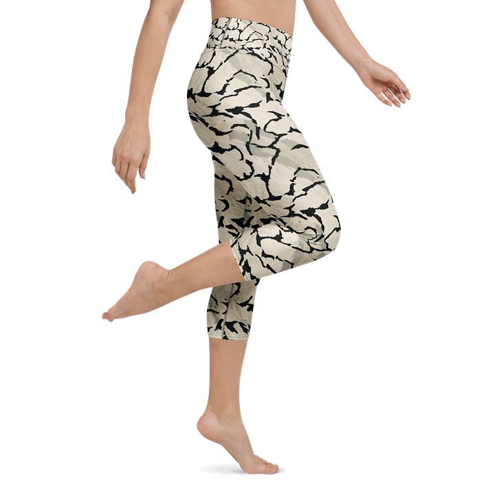 Animal Skin Capri Leggings product image (1)