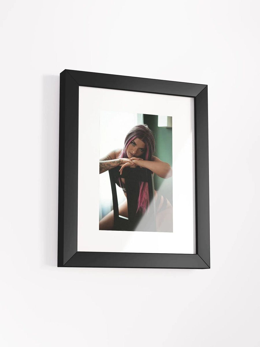 QueenQ Poster 4 product image (14)