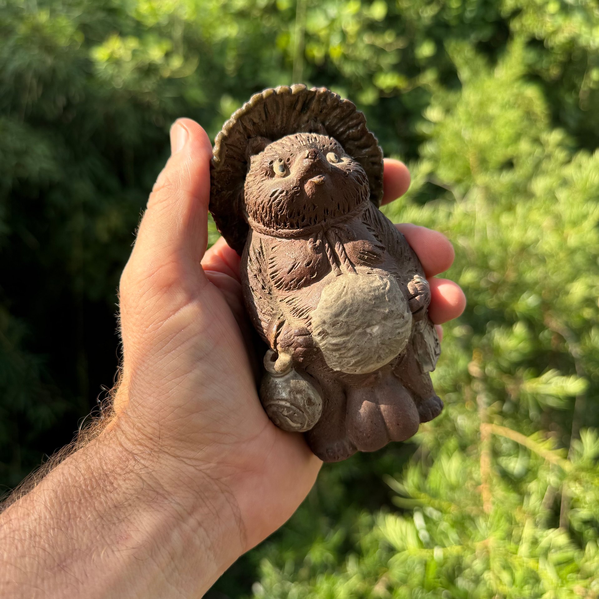 🎎 Vintage Japanese Tanuki Statue with Sake Flask & Ledger – Japan Antique Roadshow product image (12)
