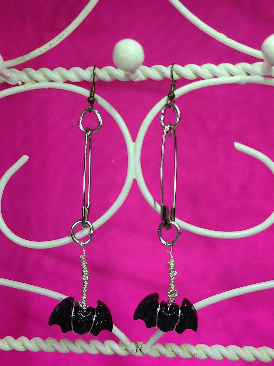 Batty Safety Pin wire wrapped Earrings product image (1)