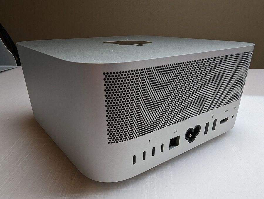 M1 ULTRA MAC STUDIO - 64GB / 1TB product image (6)