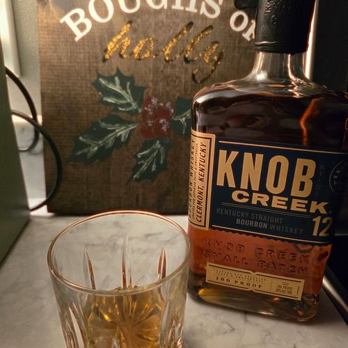 Bourbon Advent - Day 19
Knob Creek 12 Year
Rating: 8.0

One of my favorite expressions from @jimbeamofficial.  I think Iay on...