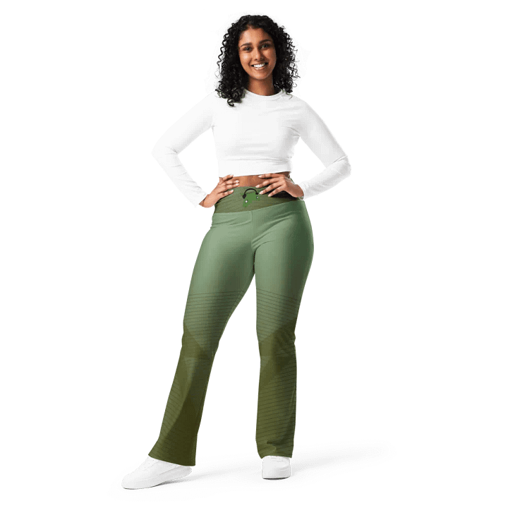 Symmetry in Green Flare Leggings product image (2)