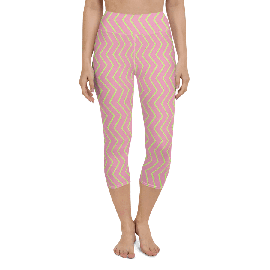 Zigzag Zest Yoga Capri Leggings product image (10)