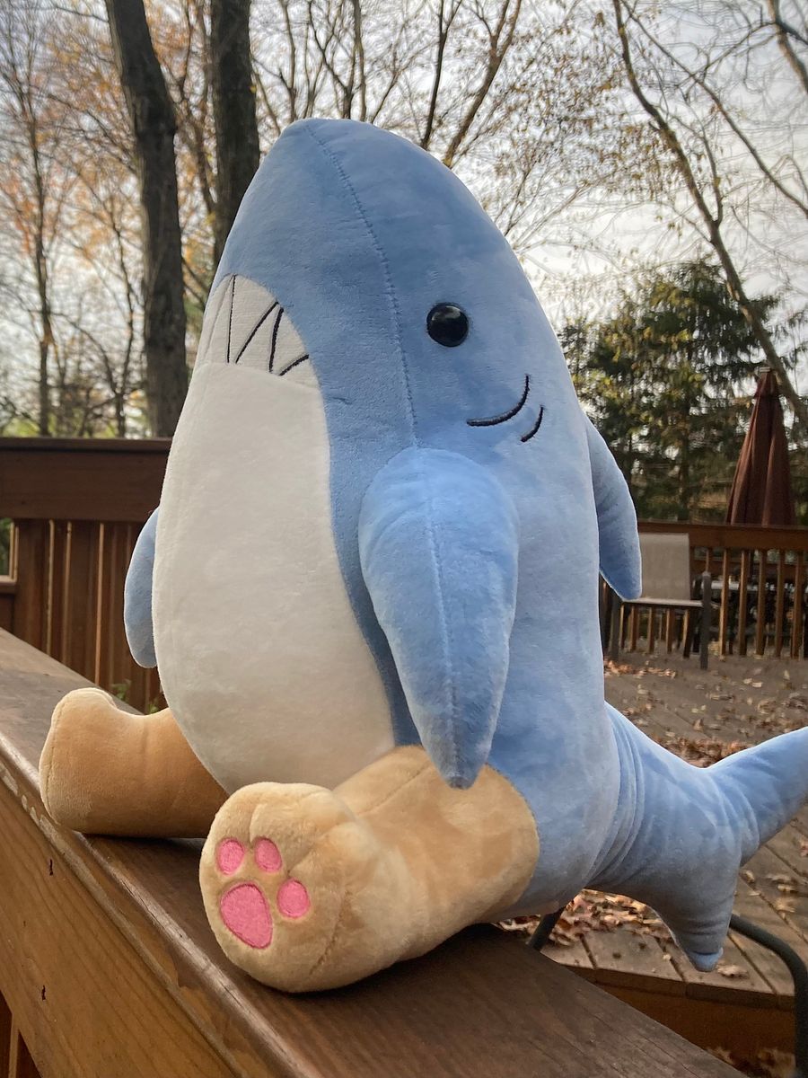 Sharkpeets Plushie product image (4)