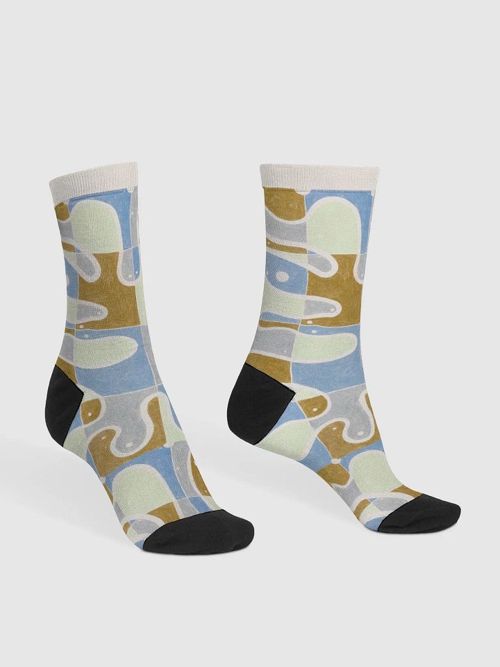 cartoon curiosity crew socks product image (1)