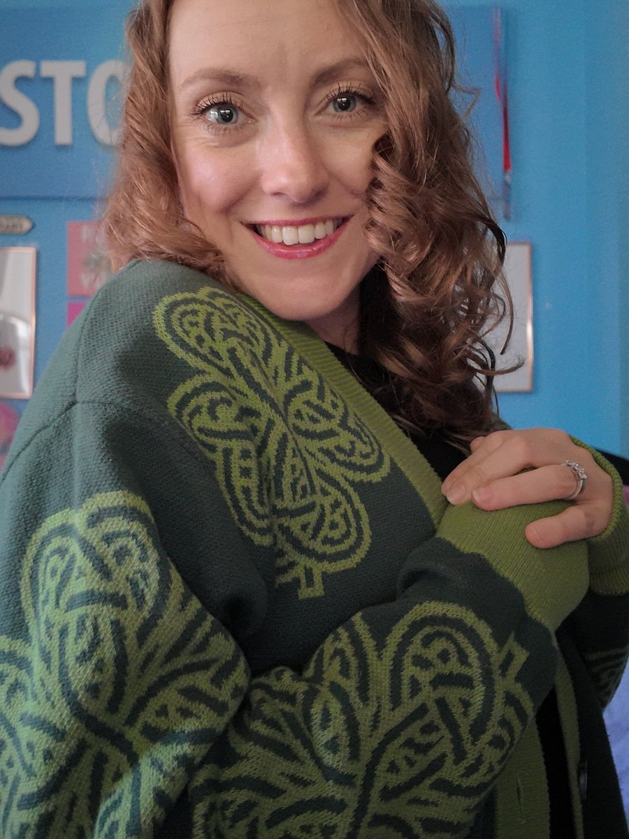 Celtic Knot Knit Clover Cardigan 🍀 product image (6)