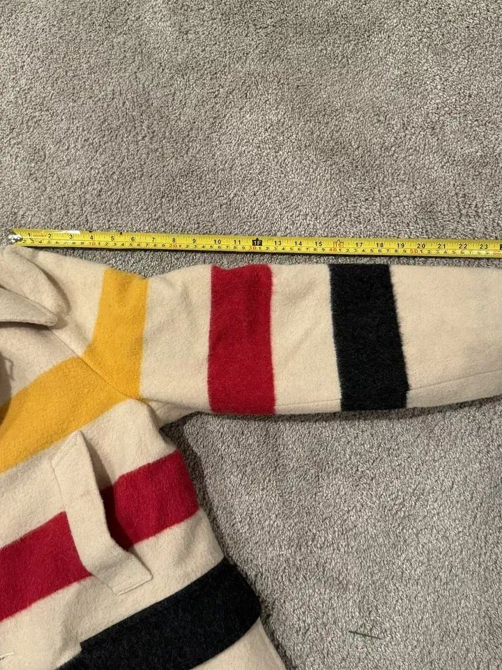 Vintage Hudson Bay Woolrich Blanket Jacket Size 40/ L Made In USA Striped Wool product image (4)