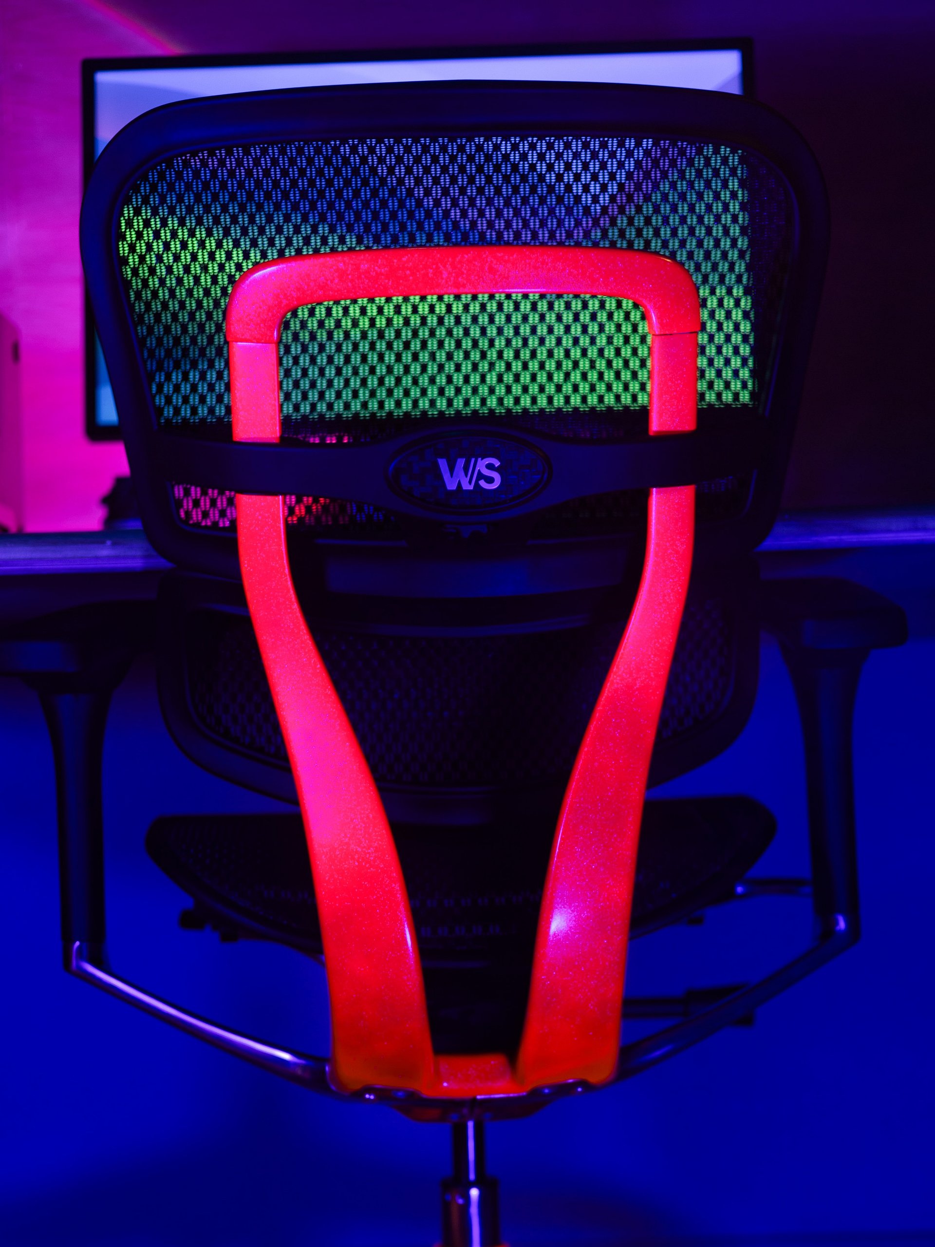 Dazzling Pink Laptop Holder product image (5)