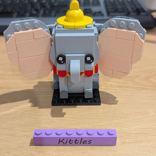Monday night stream we built Brickheadz Dumbo and started on Baby elephant in the sky. Friday night we finished the elephant ...