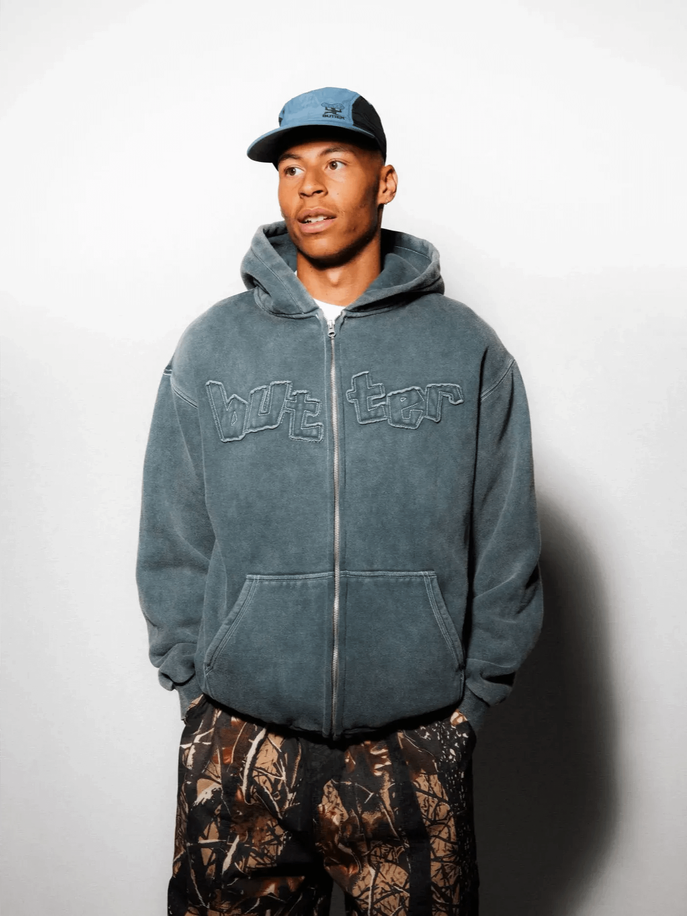 Mineral Wash Zip-Thru Hood, Charcoal product image (1)