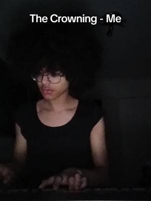 I didn't use the shadow to make my hair look bigger you're imagining things... #singer #singing #vocals #piano #pianist #pianomusic #musician #newmusic #indie 