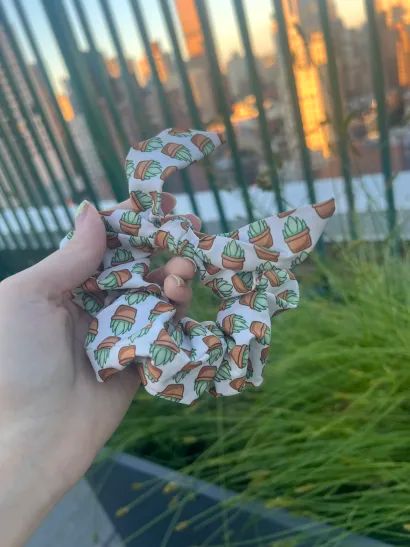 Alloe Plant Scrunchie product image (1)