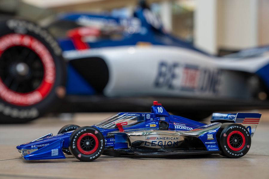 AUTOGRAPHED 2023 1:18 DIECAST CAR product image (1)