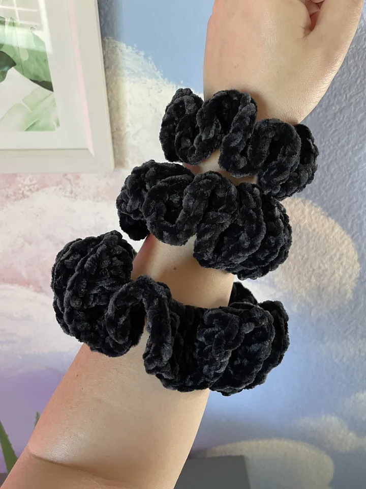 Velvet Crochet Scrunchy product image (2)