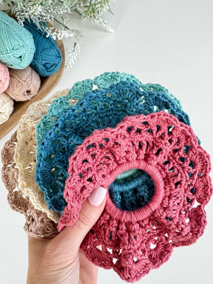 Caribbean Sea Scrunchie Crochet Pattern product image (1)