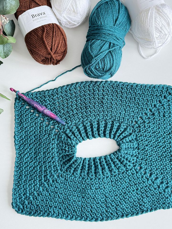 Chunky Colour Block Pullover Crochet Pattern product image (2)