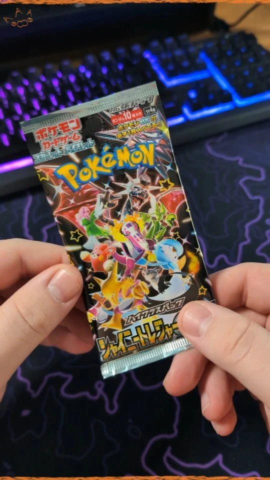 Found this Shiny Treasures pack at my local card shop. Love me some Japanese cards but no hits?!

-
#shinytreasures #shinypok...