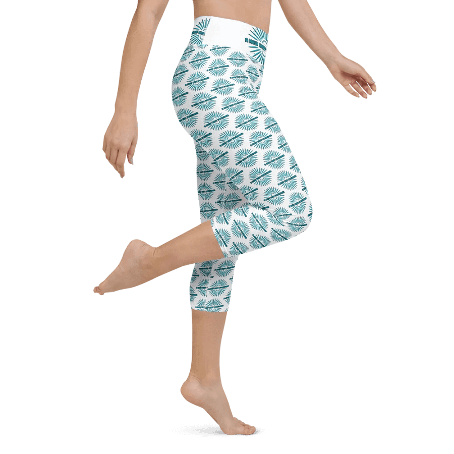 A NEW WAY FORWARD Zen Yoga Capris product image (1)