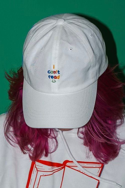 cant read dad hat product image (1)