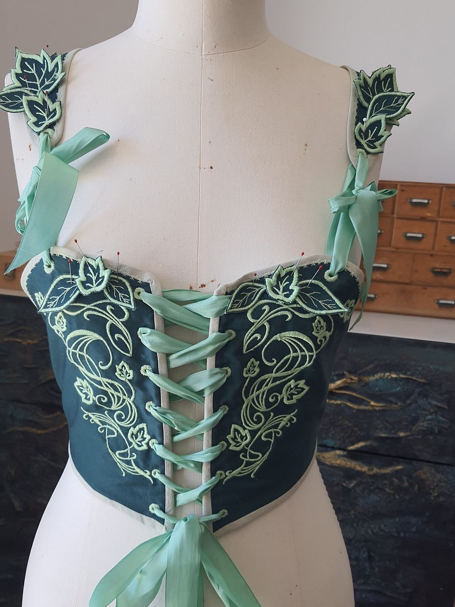Leafy Bodice Sewing Pattern + Embroidery files product image (4)