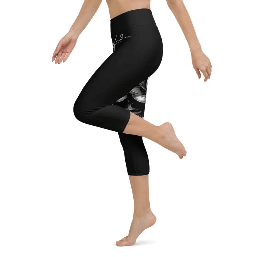 Lotus Bloom Yoga Capri Leggings product image (6)