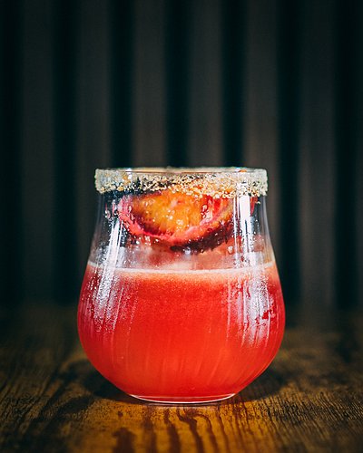 Have you ever tried a Blood Orange Cocktails?
•
The season for Blood Oranges is nearly over, but you still have time to shake...
