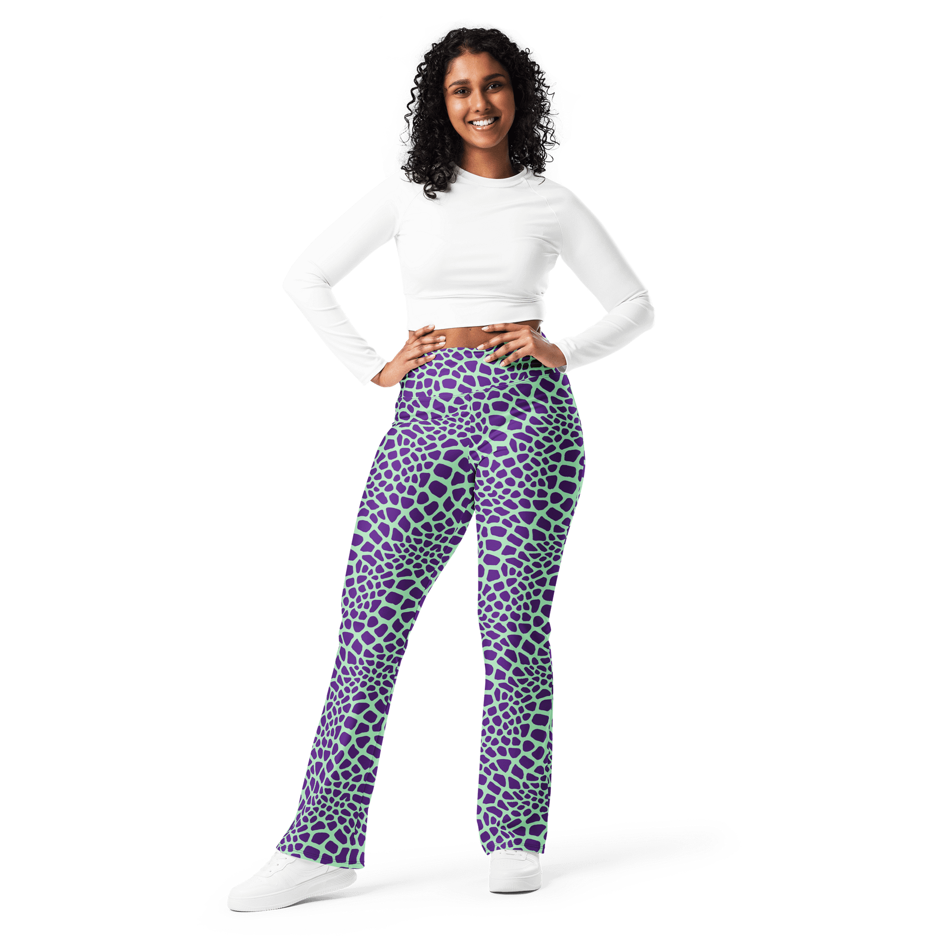 Green Giraffe Flare Leggings product image (9)