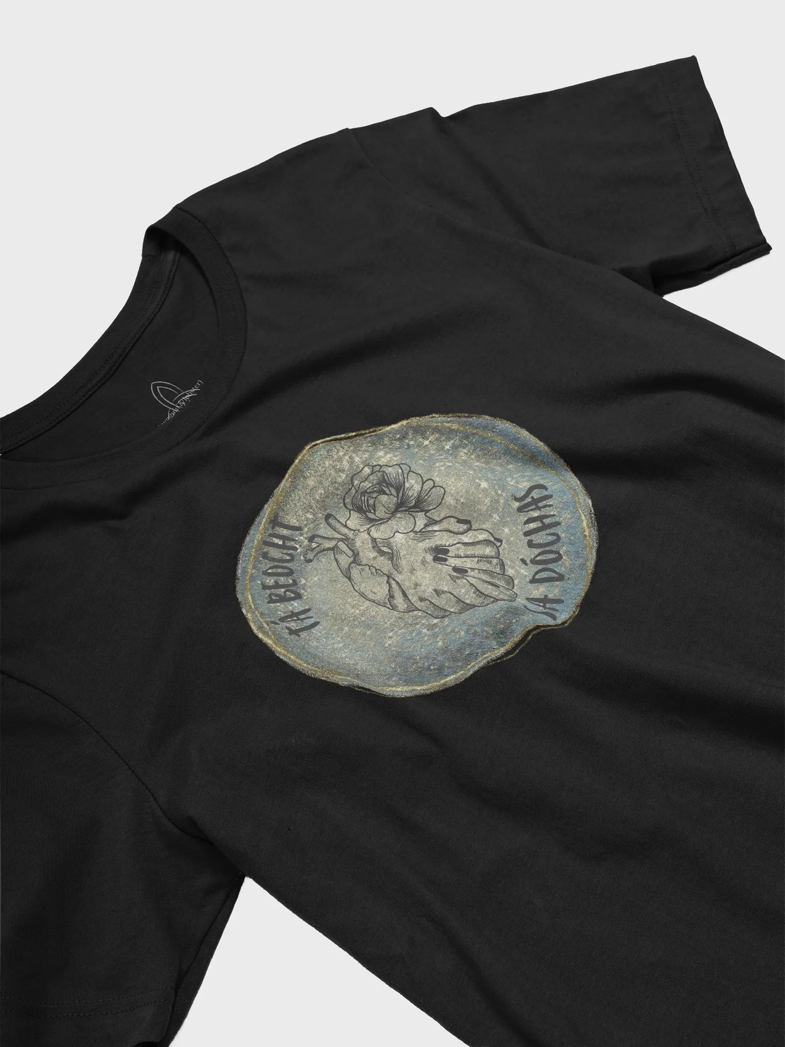 Tá Beocht Sa Dóchas (Hope Gives Life) T-shirt product image (2)