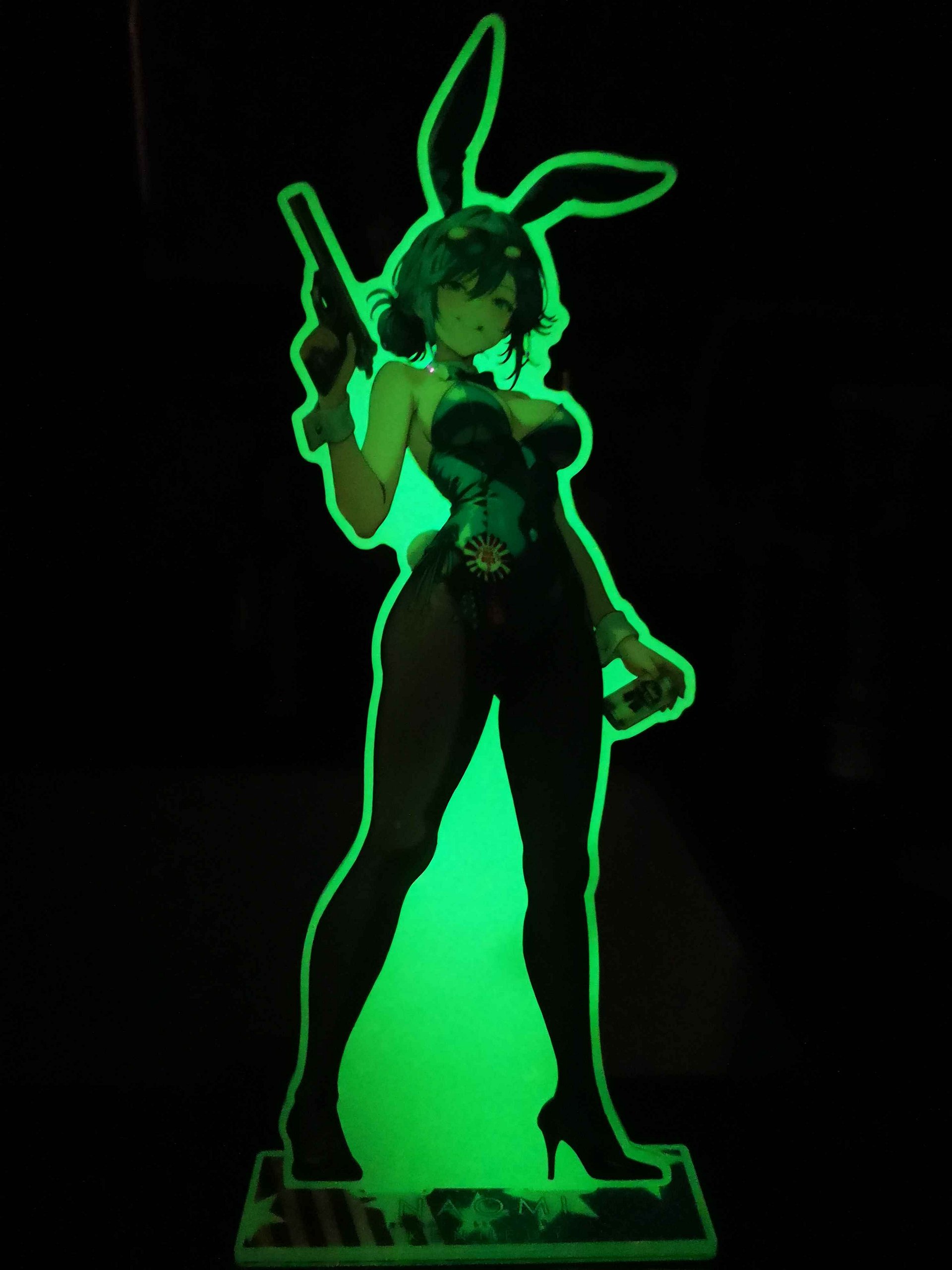 Evil Naomi Glow-In-The-Dark 10" Acrylic [PRE-ORDER] product image (3)