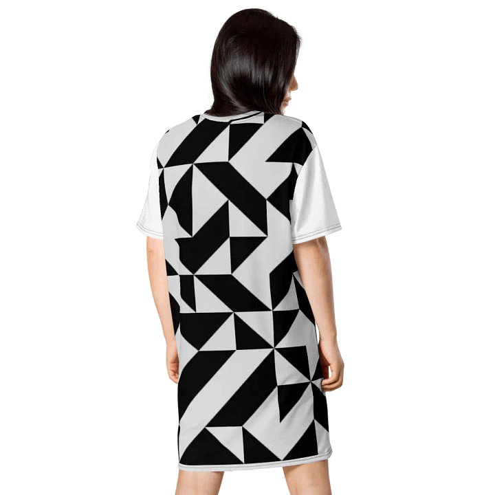 Abstract Geometric Fusion T-Shirt Dress product image (2)