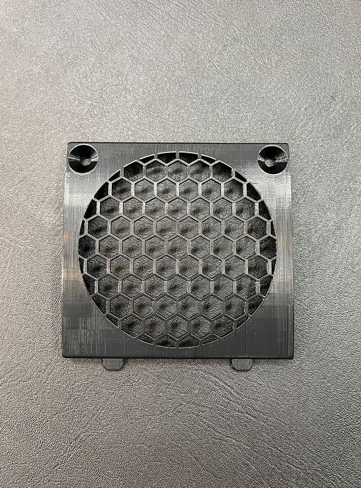 86-93 Mazda B2200/B2000 Speaker Grill product image (2)