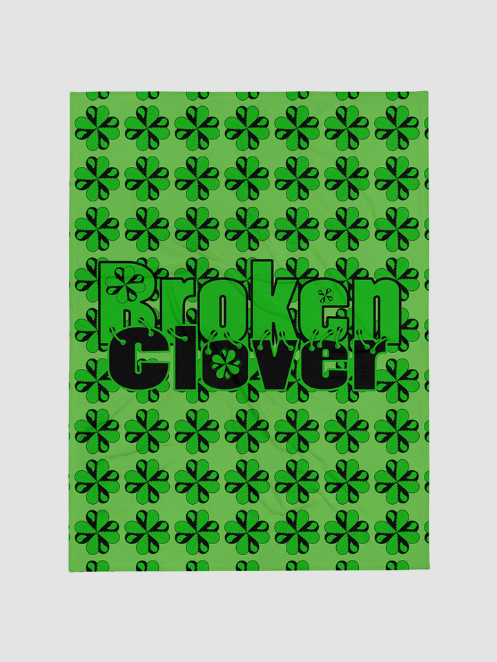 BrokenxClover Comfy Blanket product image (1)